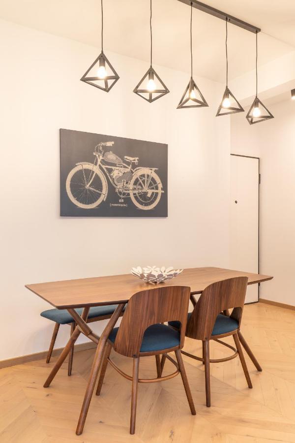 Elegant Apartment In Center, 5Min To History Sites Atena Exterior foto