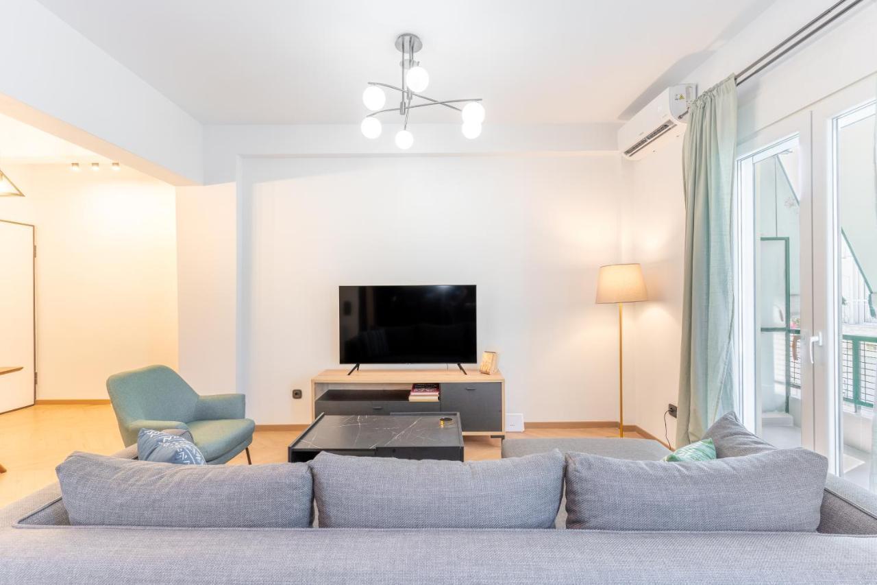 Elegant Apartment In Center, 5Min To History Sites Atena Exterior foto
