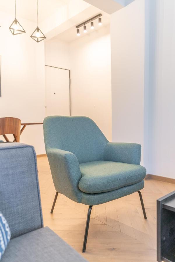 Elegant Apartment In Center, 5Min To History Sites Atena Exterior foto
